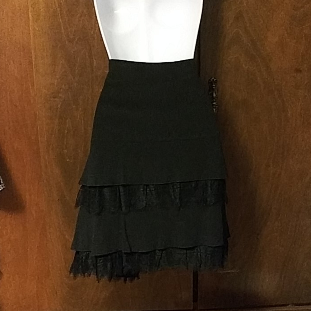 NWOT INSIGHT BLACK LACE RUFFLE SKIRT - Picture 5 of 8
